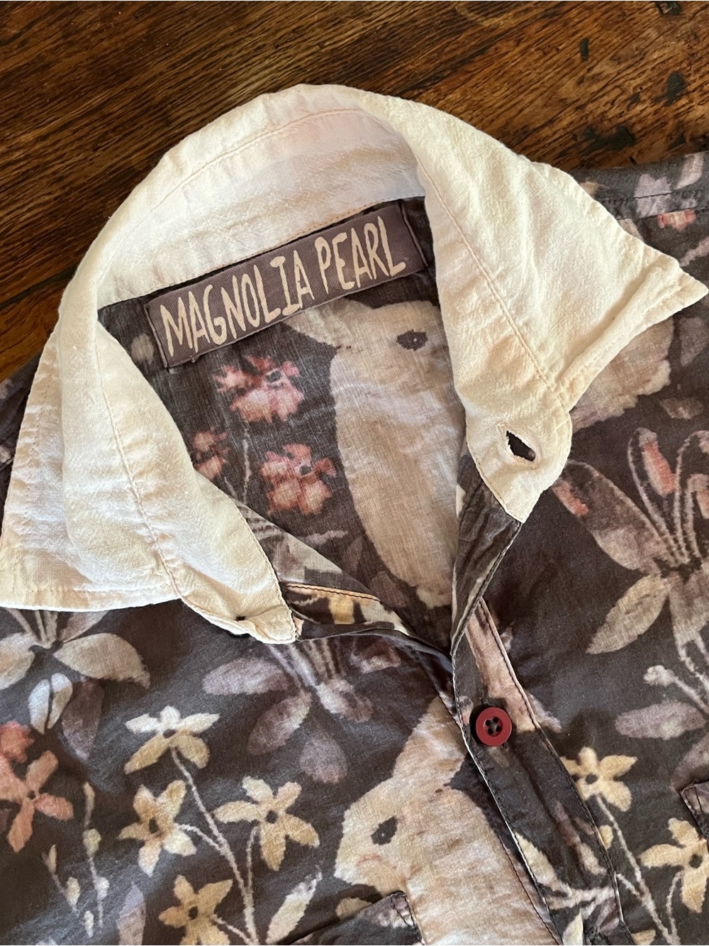 Magnolia Pearl Boyfriend Shirt Dolly Print - Picture 5 of 6
